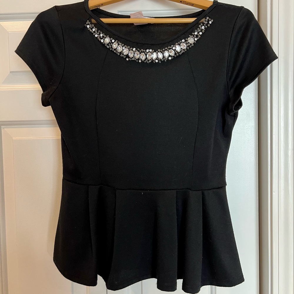 A’gaci Black Peplum Top - size L